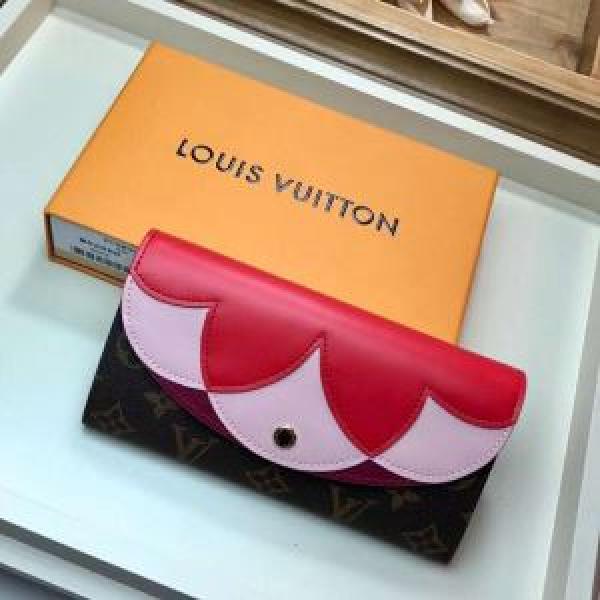 財布 《2026年》今、注目のストリート 魅力的なカラー使い ルイ ヴィトン LOUIS VUITTON