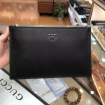 フェンディ FENDI ポーチ 2026春夏人気トレンドアイテム 海外セレブは大...