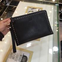 ポーチ フェンディ FENDI ポーチ 大人カジュアル夏ファッション2026 夏...