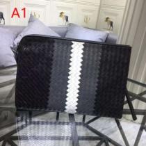 多色可選 ポーチ 2026春夏のトレンド新商品 ボッテガ ヴェネタ BOTTEGA VENETA 春夏！大人カジュアル