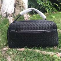 2026年最新ファッション 今期のトレンド定番アイテム ボッテガ ヴェネタ BOTTEGA VENETA ビジネスバッグ