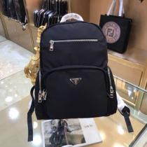 プラダ PRADA リュック 【2026春夏】最新コレクション おしゃれデザインも大人気