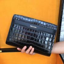 る春夏おすすめの人気商品 2026春夏も引き続き人気セール プラダ PRADA ポーチ