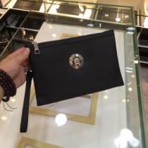 おしゃれデザインも大人気 ヴェルサーチVERSACE ポーチ 3色可選 2026年最新ファッション