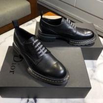 DIOR ディオール 革靴 2026年春夏のトレンドアイテム 春夏シンプルファッ...