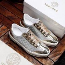 VERSACE ヴェルサーチ カジュアルシューズ  2色可選 さわやか夏スタイル...
