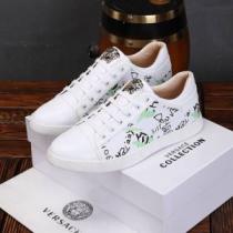 カジュアルシューズ VERSACE ヴェルサーチ 定番のスタイル春夏限定 202...
