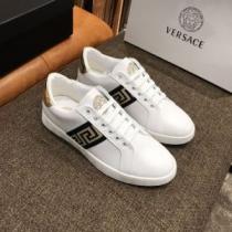 2026年最新ファッション VERSACE ヴェルサーチ カジュアルシューズ 2...