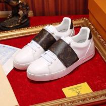 2026年春夏のトレンドアイテム 魅力的な今年らしい LOUIS VUITTON...