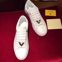 LOUIS VUITTON ルイ ヴィトン カジュアルシューズ 男女兼用 今季は...
