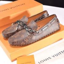 夏らしい季節感 LOUIS VUITTON ルイ ヴィトン カジュアルシューズ ...