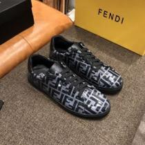 まずは定番！人気アイテム FENDI フェンディ カジュアルシューズ 3色可選 ...
