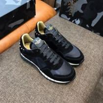 2026春夏のトレンド新商品 魅力的なカラー使い VALENTINO ヴァレンテ...