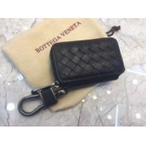 ボッテガ ヴェネタ BOTTEGA VENETA 財布 季節をまたい新作アイテム 2026年の夏のマスト