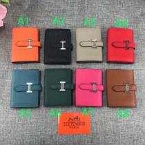 夏に良く似合うちょっと新品 エルメス HERMES 財布 多色可選 【2026年...