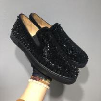 春夏の流行り2026新品 クリスチャンルブタン Christian Louboutin スニーカー、靴 2色可選 一気にトレンド感満載な着こなし