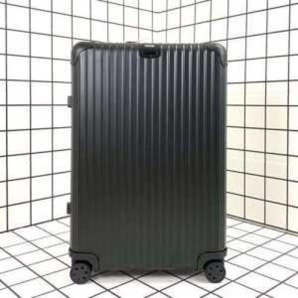 ブランドの話題の新作も！ リモワ Rimowa 大人っぽく着こなし スーツケース2026SSのトレンド商品