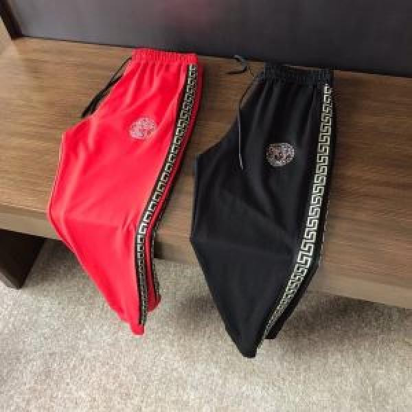 デニムパンツオシャレ印象で人気の高い 2026年春夏シーズンの人気 2色可選  ヴェルサーチVERSACE
