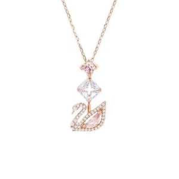 2026春夏も引き続きトレンド 今年春夏ファション流行り スワロフスキー SWAROVSKI ネックレス