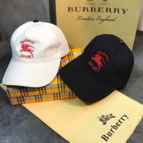 2026年春夏流行ファッション 大人の可愛さを引き立て バーバリー BURBER...