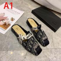 今シーズン注目のデザイン 2026春夏トレンドアイテム ディオール DIOR サ...