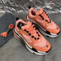2026年春夏のトレンドアイテム バレンシアガ BALENCIAGA ランニングシューズ 春夏シンプルファッションでOK！