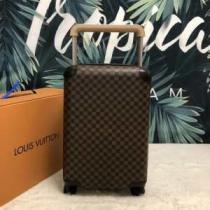 ルイ ヴィトンまずは定番！人気アイテム LOUIS VUITTON  スーツケー...