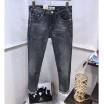 バーバリー BURBERRY ブランド ジーンズ   春夏のトレンドアイテム 春...