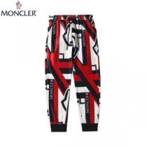 夏に良く似合うちょっと新品 2026春夏のトレンド新商品 モンクレール MONCLER デニムパンツ