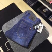 プラダ PRADA デニムパンツ 今流行りの最新コレクション 2026春夏は人気...