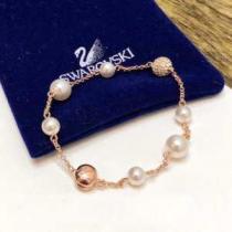 今期のトレンド定番アイテム スワロフスキー SWAROVSKI ブレスレット 2...