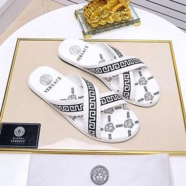 サンダル 2026夏色っぽさ  ヴェルサーチVERSACE おしゃれデザインも大人気 2色可選 夏の王道　適度な上品さ