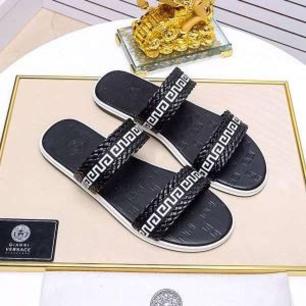 サンダル 最も目立ったブランド新品  2026夏色っぽさ ヴェルサーチVERSACE 夏の王道　適度な上品さ 2色可選