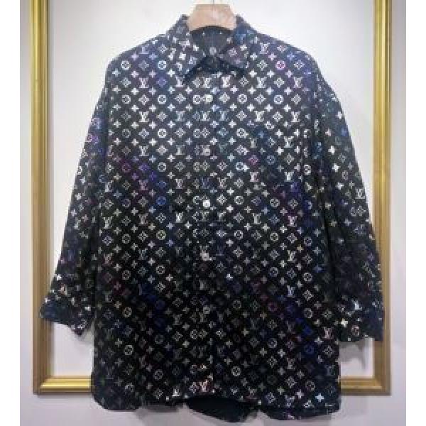 きちんと感が抜群 ルイ ヴィトン LOUIS VUITTON 2026年の夏のマスト  2色可選   ボタンパーカー
