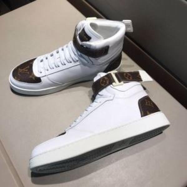 ハイトップシューズ ルイ ヴィトン LOUIS VUITTON まずは定番！人気アイテム 2026春夏トレンドアイテム