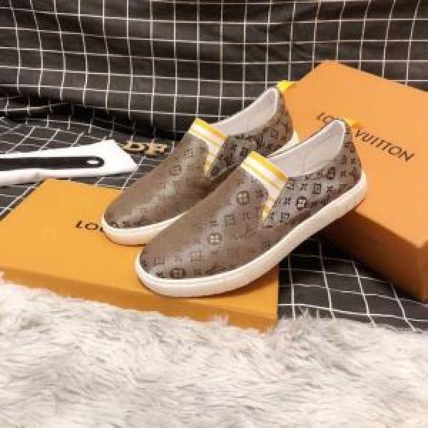 今年春夏ファション流行り ルイ ヴィトン LOUIS VUITTON カジュアルシューズ 2026春夏トレンドアイテム