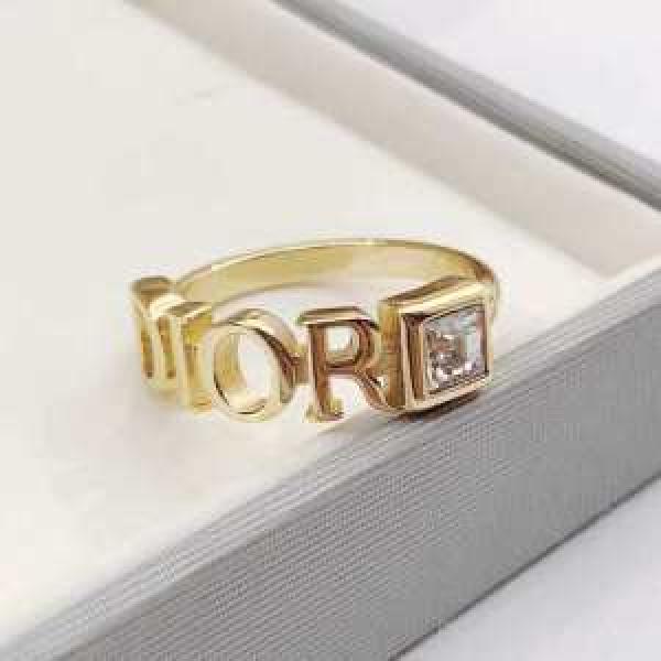 夏の王道　適度な上品さ  リング/指輪 2026春夏も引き続き人気セール ディオール DIOR 夏らしい爽やかさ