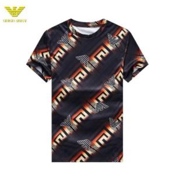春夏のトレンドアイテム アルマーニ ARMANI 大人カジュアル夏ファッション2026半袖Tシャツ 抜け感のあるキレイめ