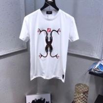 春夏の流行り2026新品  Tシャツ/半袖FENDI 3色可選 上品な涼やかさあ...