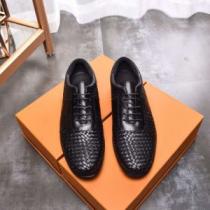 ボッテガ ヴェネタ BOTTEGA VENETA  2色可選 2026年春夏のト...