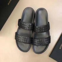 ボッテガ ヴェネタ BOTTEGA VENETA  春夏！大人カジュアル サンダル 【2026年】夏のファッション