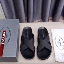 2026春夏の大注目トレンド サンダル 肌触りの良いサラりと  プラダ 大胆にデザインオシャレ新品 PRADA 今から夏まで活躍する