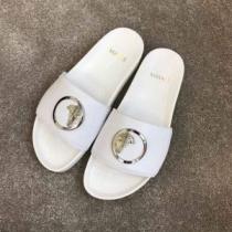 サンダル 春夏を感じさせる  ヴェルサーチ大人っぽいファション感 VERSACE...