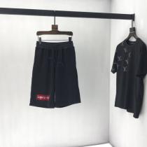 夏先に大活躍する 19SS Swarovski Box Logo Tee ブラン...