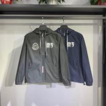 モンクレール MONCLER シンプルながら切れ味のいい  2色可選 フード付き...