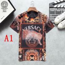 2026SSのトレンド商品 ヴェルサーチ夏キレ味をプラス VERSACE 3色可...
