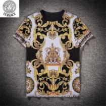 【2026年】夏のファッション  Tシャツ/半袖 ヴェルサーチ VERSACE 期間限定価格  入手超困難