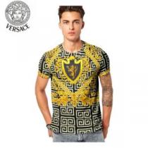 岩ちゃん愛用 ヴェルサーチ VERSACE 2026年最新ファッション Tシャツ...