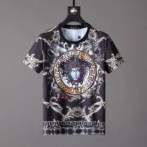 2026春夏も引き続き人気セール Tシャツ/半袖 ヴェルサーチ春夏のトレンドアイ...