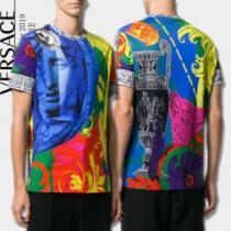 大人の色味 ヴェルサーチ夏のコーデにぴったり VERSACE Tシャツ/半袖 2...